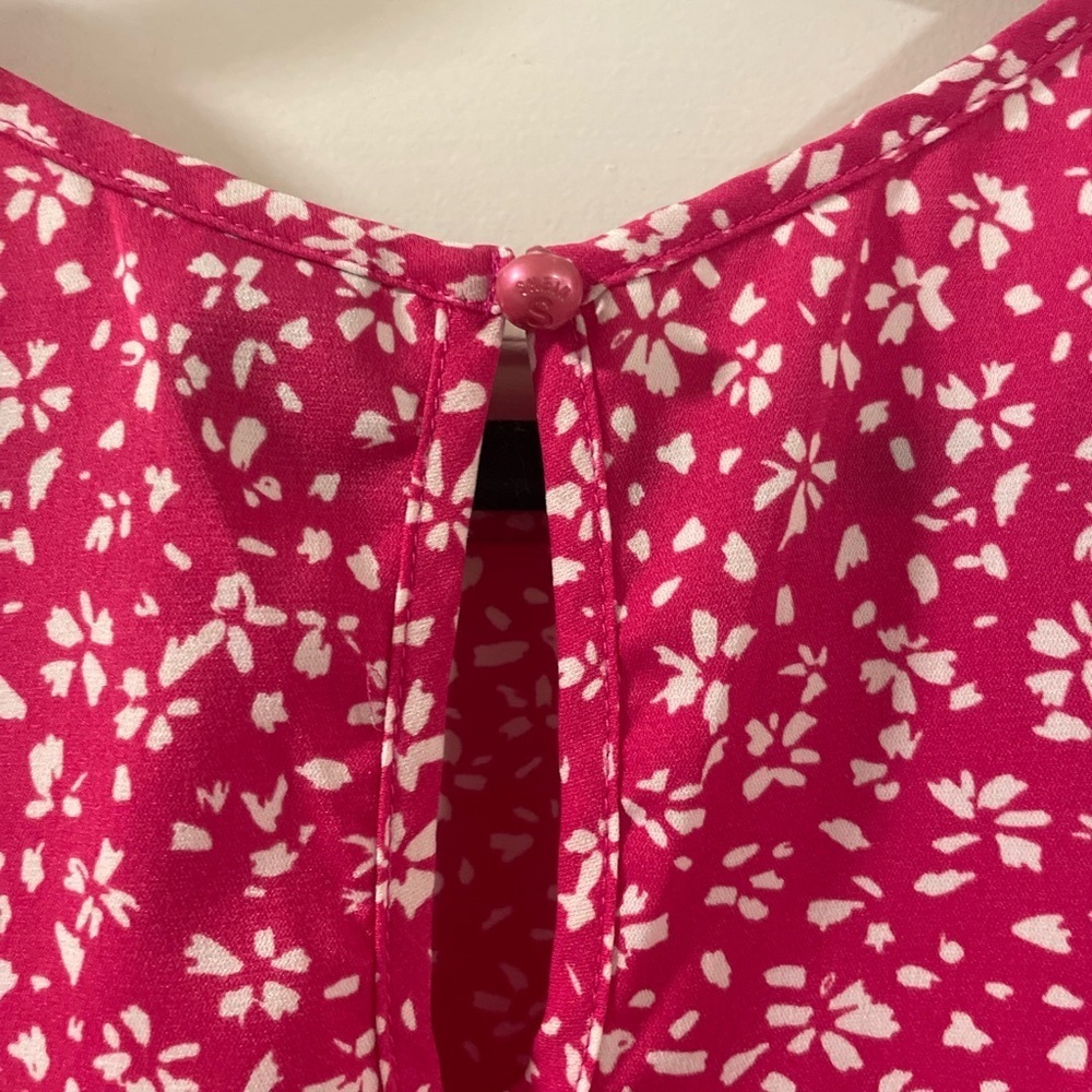 Women's Pink Floral Top - Picture 5 of 6